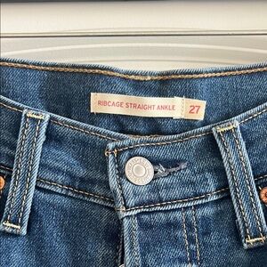 Levis Ribcage Straight Ankle Jeans - Blue